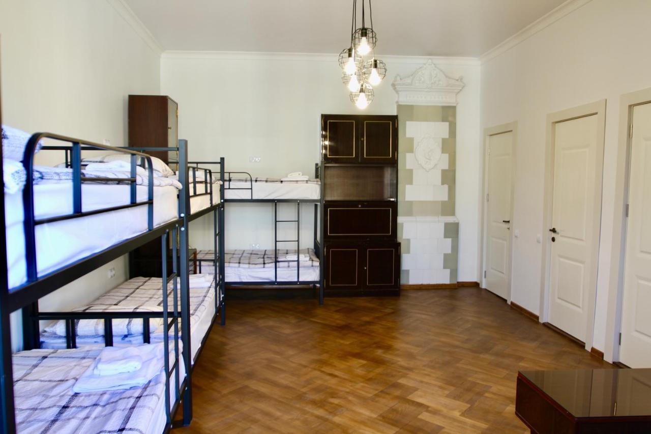 Pigeon Guest House Tbilisi Exterior photo